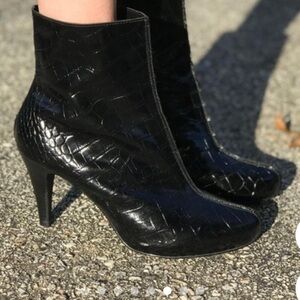 Audrey Brooke Oxford Tisha Midboot, size 6.5